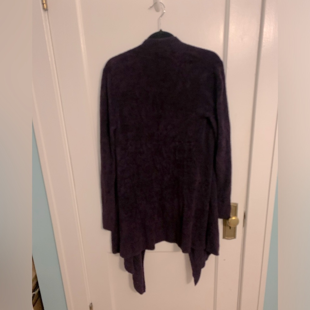 Barefoot Dreams CozyChic Lite Island Wrap, Deep Purple Womens S/M - Picture 3 of 11